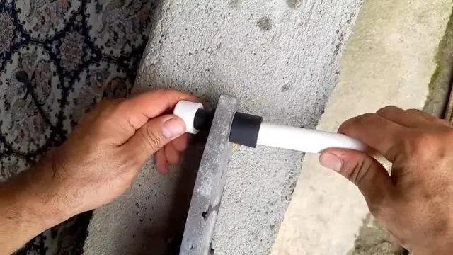 Removing a broken fitting from a buried water line